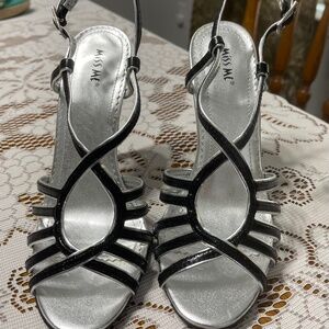 Beautiful NWOB Miss Me Gladiator 8 1/2 Black/Silver Stiletto Heels